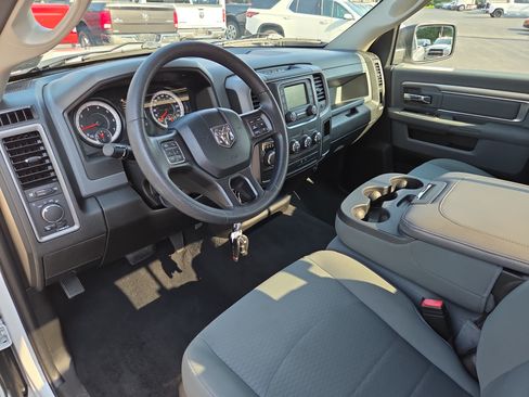 Certified 2020 RAM 1500 Tradesman w/ Popular Equipment Group RWD image 30