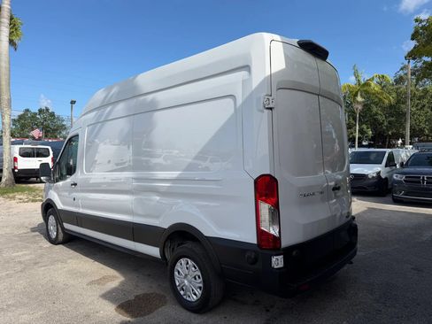 Used 2024 Ford Transit 250 148 High Roof w/ Load Area Protection Package RWD image 3