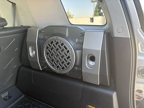 Used 2007 Toyota FJ Cruiser 4WD image 19