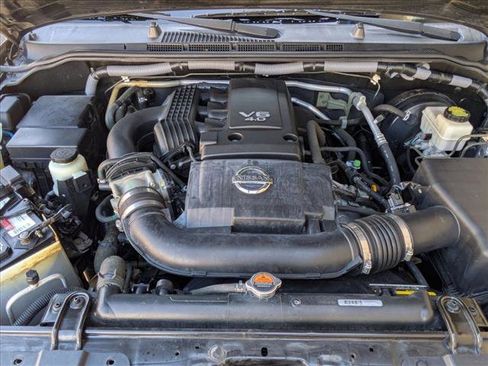 Used 2012 Nissan Frontier SV w/ SV Premium Utility Pkg image 21