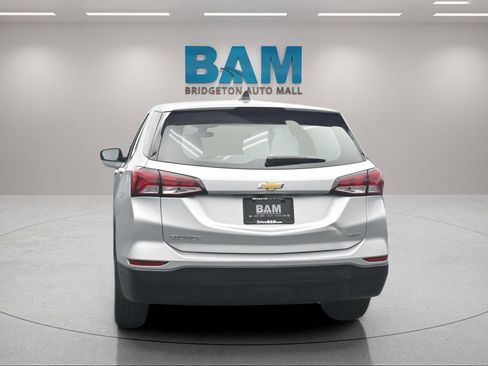 Certified 2022 Chevrolet Equinox LS AWD/4WD image 9