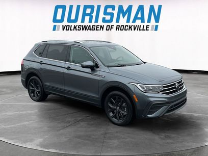 Used 2024 Volkswagen Tiguan SE