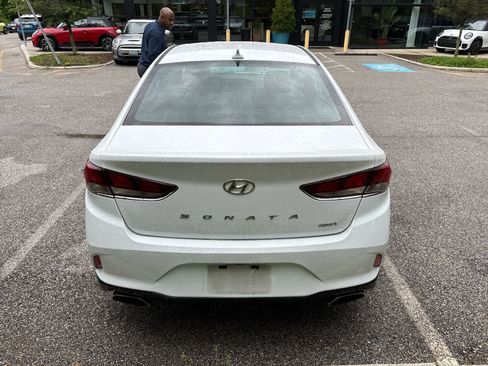 Used 2018 Hyundai Sonata Sport w/ Cargo Package FWD image 6