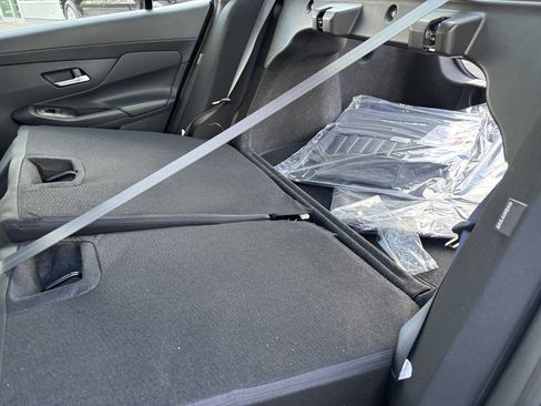 New 2026 Nissan Sentra SR w/ Floor Mat Package FWD image 27