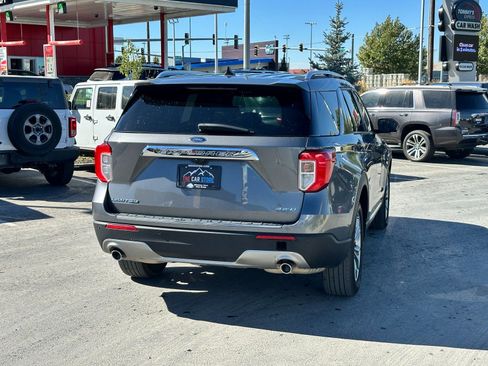 Used 2023 Ford Explorer Limited image 6