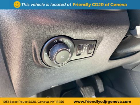 Used 2022 Jeep Compass Trailhawk w/ Trailhawk Elite Group image 24