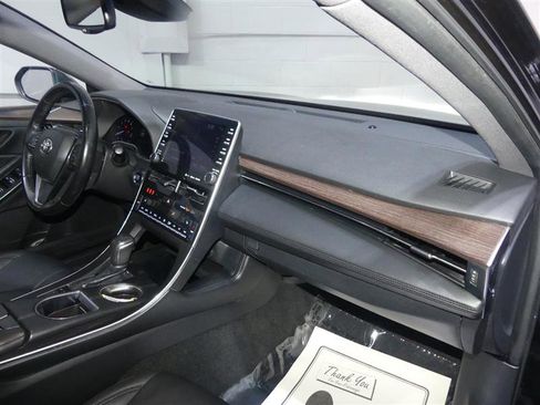Used 2021 Toyota Avalon XLE FWD image 23