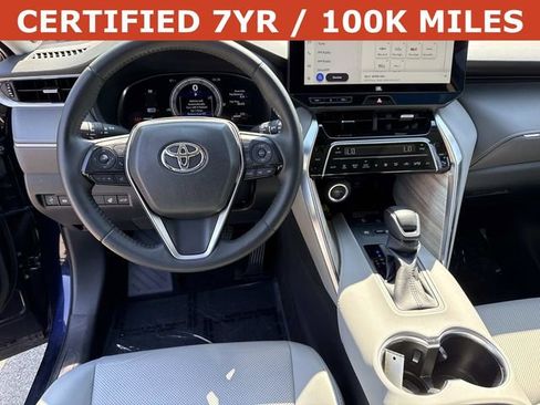 Used 2023 Toyota Venza Limited AWD/4WD image 18