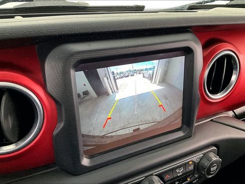 Used 2018 Jeep Wrangler Unlimited Rubicon AWD/4WD image 28