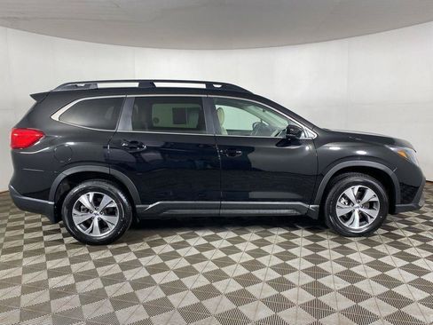 Used 2025 Subaru Ascent Premium AWD/4WD image 4