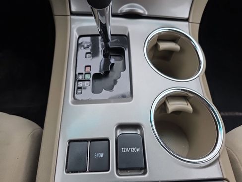 Used 2012 Toyota Highlander FWD image 26