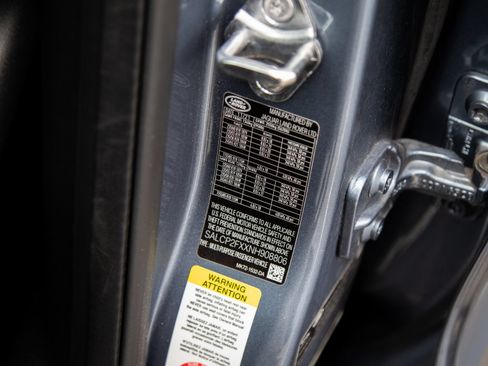 Used 2022 Land Rover Discovery Sport SE AWD/4WD image 20