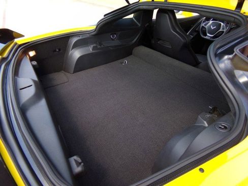 Used 2015 Chevrolet Corvette Z06 w/ 3LZ Preferred Equipment Group image 11