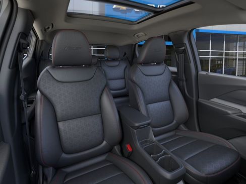 New 2027 Chevrolet Bolt RS w/ Technology Package FWD image 16