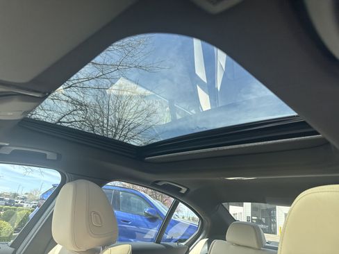 New 2026 BMW 330i xDrive Sedan w/ Premium Package AWD/4WD image 9