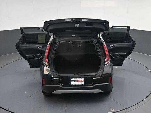 Used 2025 Kia Soul EX image 54