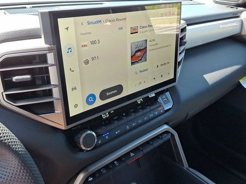 New 2026 Toyota Tundra Limited AWD/4WD image 22