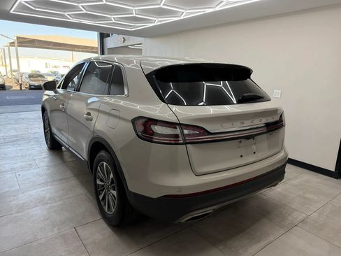 Used 2020 Lincoln Nautilus FWD w/ Equipment Group 101A image 5