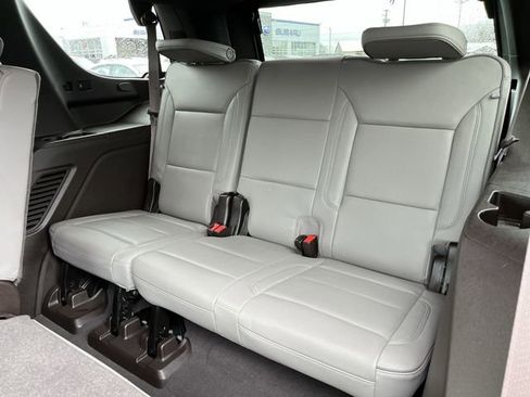 Used 2022 GMC Yukon SLT w/ SLT Premium Package AWD/4WD image 27