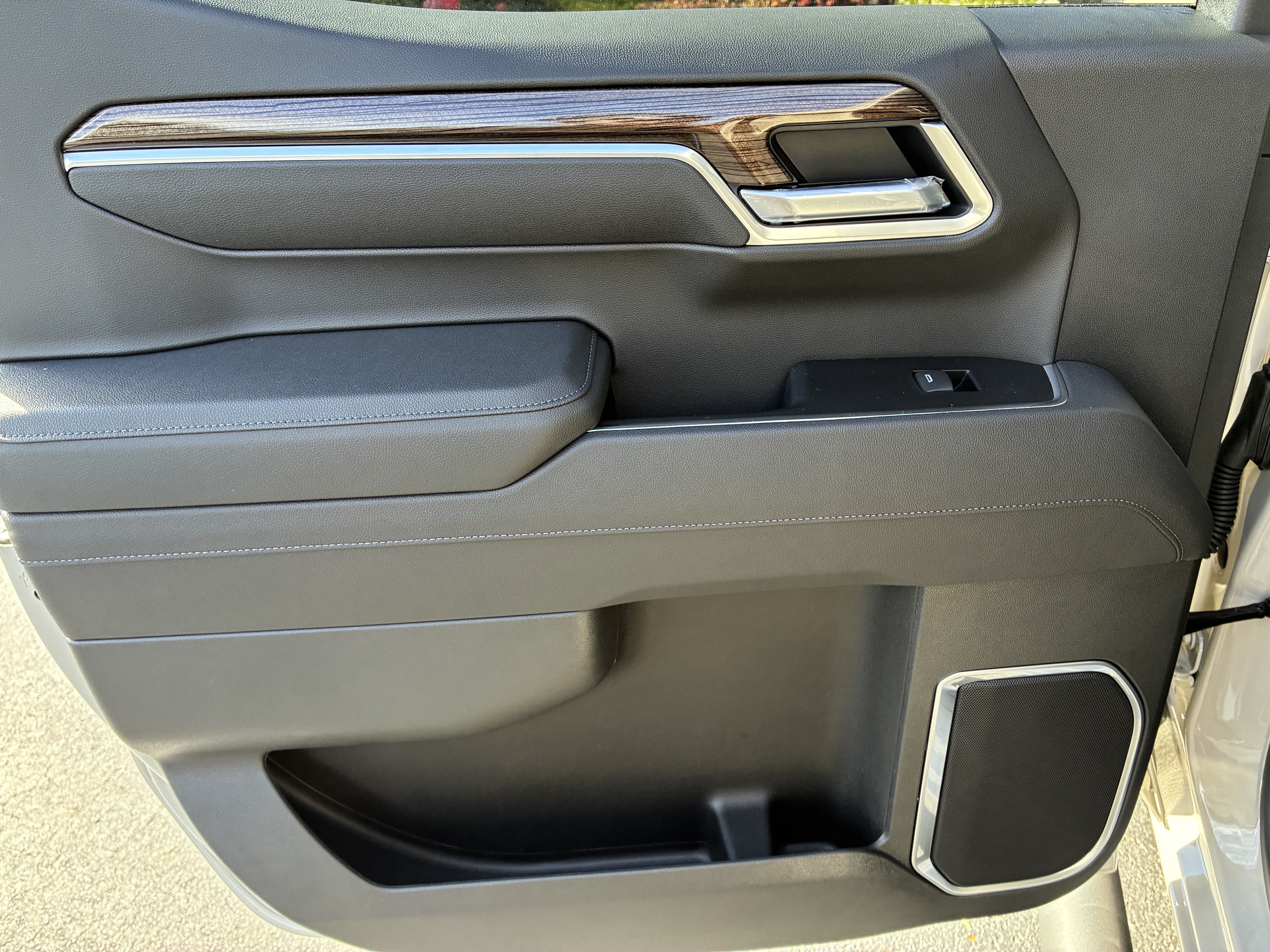 New 2026 Chevrolet Silverado 1500 RST AWD/4WD image 17
