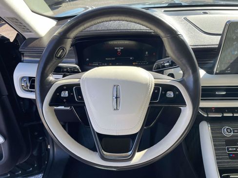 Used 2023 Lincoln Aviator Black Label w/ Dynamic Handling Package image 15