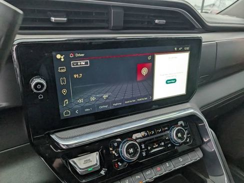 Used 2024 GMC Sierra 2500 Denali w/ Technology Package image 22