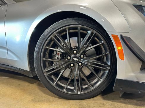 Used 2019 Chevrolet Camaro ZL1 image 26