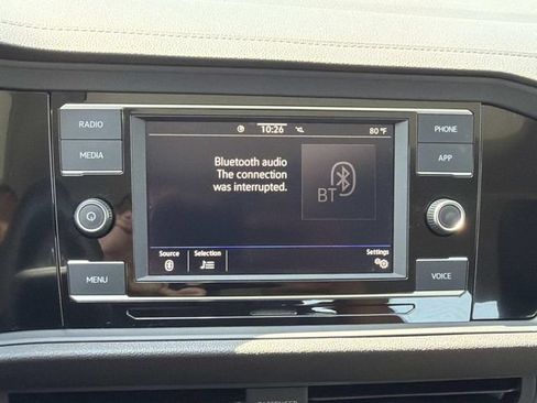 Used 2023 Volkswagen Jetta SE w/ Panoramic Sunroof Package FWD image 23
