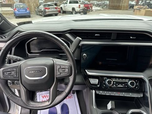 Used 2024 GMC Sierra 3500 Denali Ultimate image 15