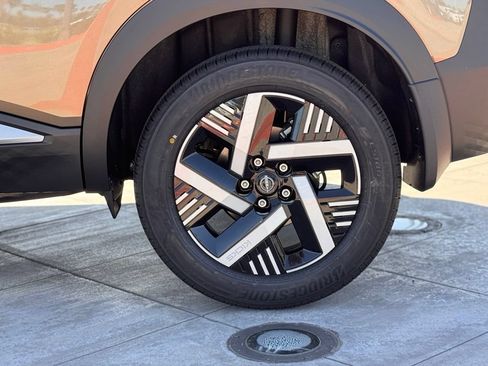 New 2026 Nissan Kicks SV FWD image 10