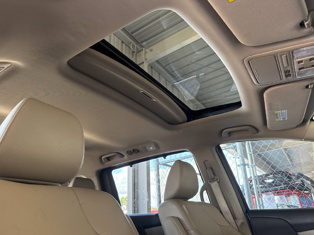 Used 2016 Honda Odyssey EX-L image 18