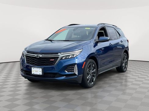 Used 2022 Chevrolet Equinox RS w/ LPO, Floor Liner Package AWD/4WD image 3
