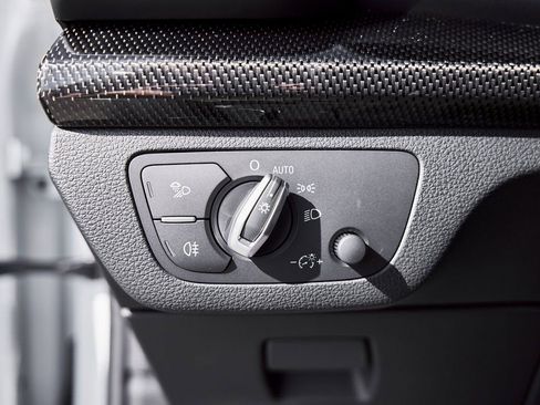 Used 2024 Audi SQ5 Premium Plus image 55