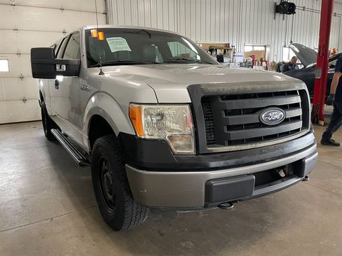 Used 2011 Ford F150 XL w/ Trailer Tow Pkg AWD/4WD image 4