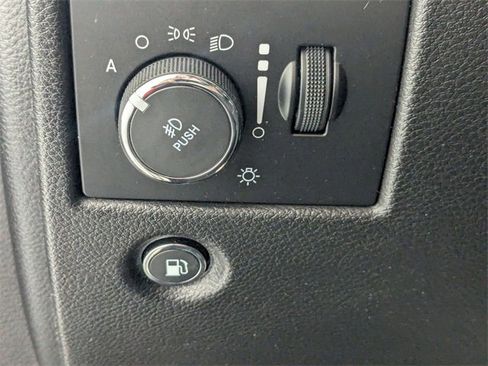 Used 2020 Jeep Grand Cherokee Limited w/ Luxury Group II image 15