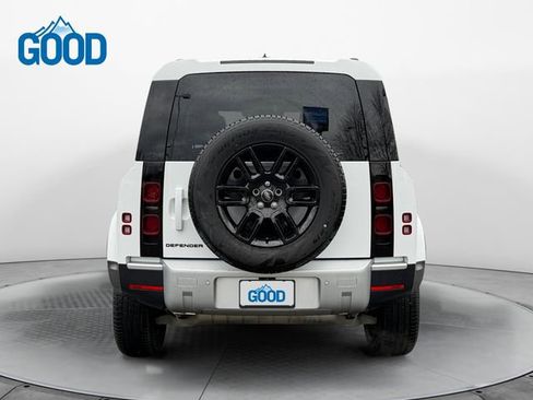 Used 2025 Land Rover Defender 110 S image 4