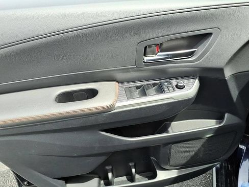 Used 2021 Toyota Sienna XSE w/ XSE Plus Package FWD image 12