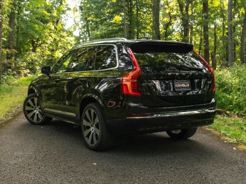 Used 2025 Volvo XC90 B6 Ultra w/ Lounge Package AWD/4WD image 12