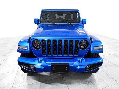 Used 2023 Jeep Wrangler Unlimited Sahara AWD/4WD image 3