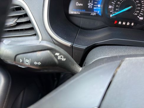 Used 2019 Ford Edge SEL w/ Equipment Group 201A FWD image 46