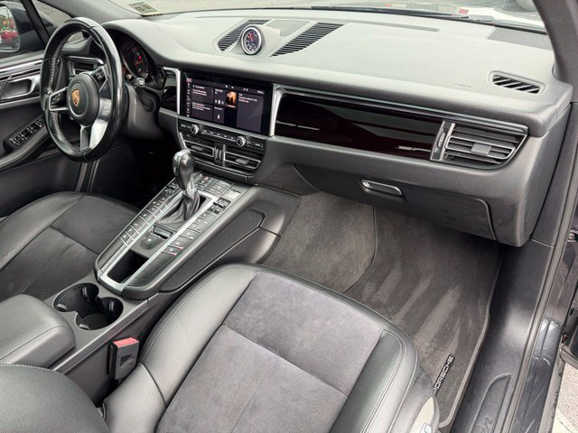 Used 2021 Porsche Macan AWD/4WD image 29