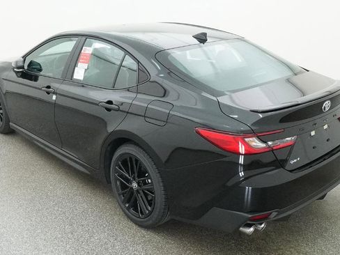 New 2026 Toyota Camry SE FWD image 8