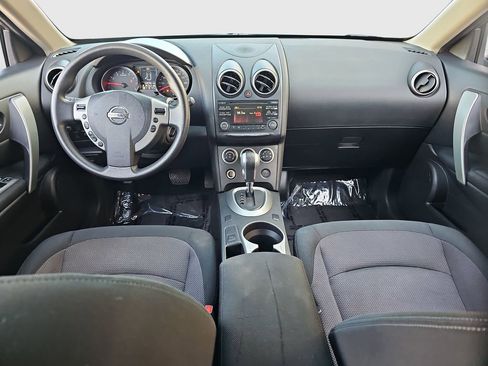 Used 2013 Nissan Rogue SV image 18