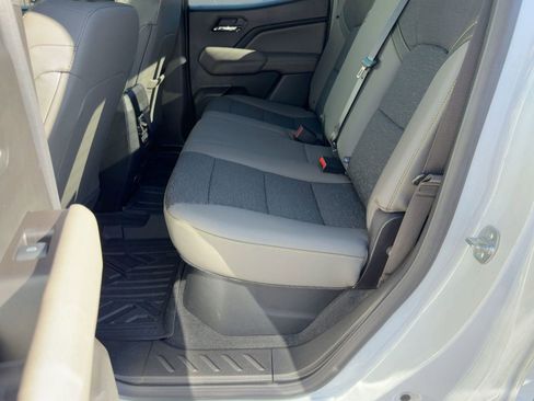 Used 2024 Chevrolet Colorado ZR2 w/ Technology Package image 12