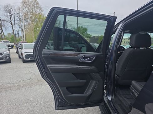 Used 2023 Chevrolet Tahoe LS AWD/4WD image 16