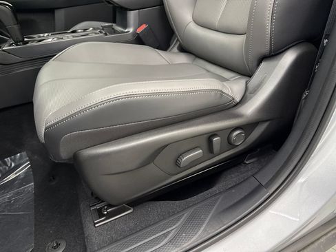 New 2026 Subaru Outback Limited AWD/4WD image 12