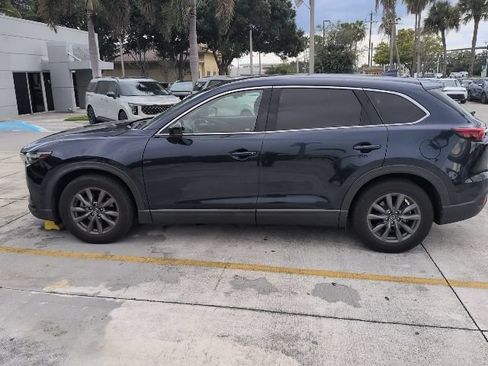 Used 2021 MAZDA CX-9 Touring w/ Touring Premium Package FWD image 2