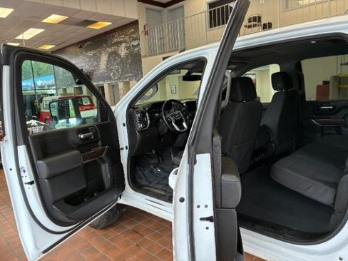 Used 2023 GMC Sierra 3500 SLE w/ SLE Convenience Package AWD/4WD image 27