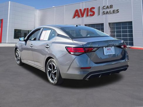 Used 2025 Nissan Sentra SV FWD image 9