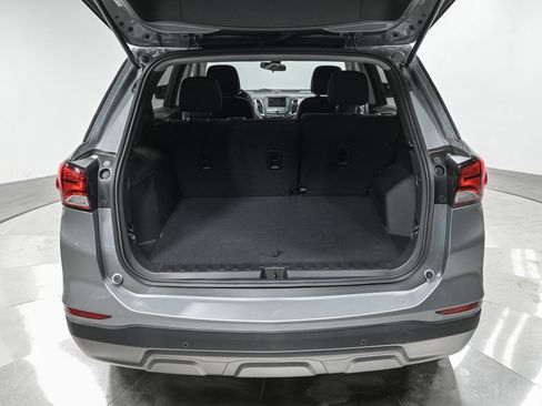 Used 2024 Chevrolet Equinox LS w/ LS Convenience Package FWD image 6